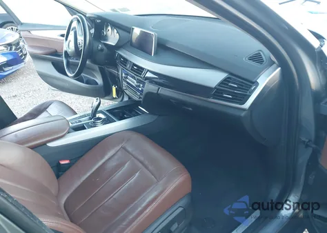 2015 BMW X5 xDrive35I z USA, uszkodzony, nr VIN 5UXKR0C51F0K52627